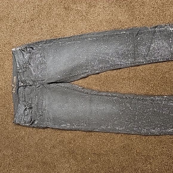 Wallflower Jeans - Picture 3 of 7